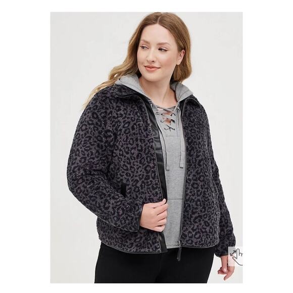 Torrid Gray Leopard Print Sherpa Fleece Zip Front Jacket Sz.1 NWT - Picture 2 of 10